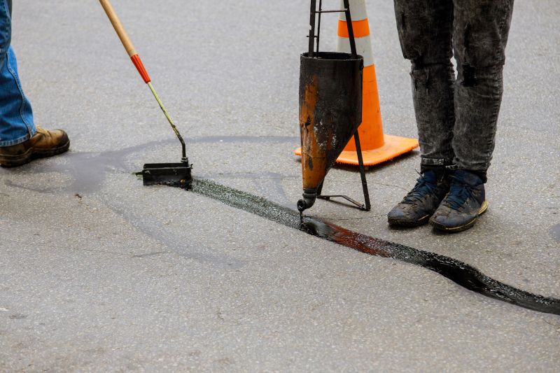 Professional Asphalt Sealing Equipment